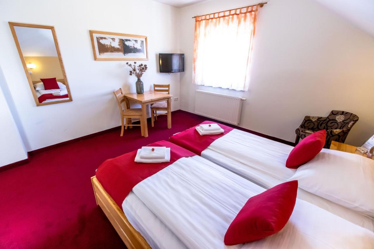 B&B Bau Marburgo Esterno foto